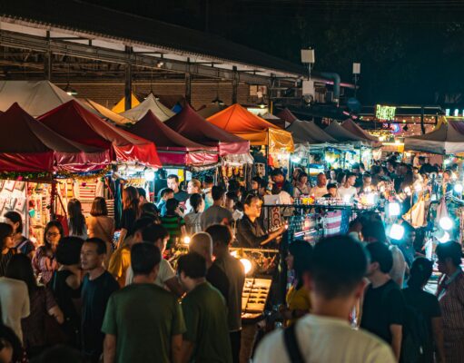Bangkok’s Rod Fai Night Market: A Retro Gem for Foodies and Shoppers