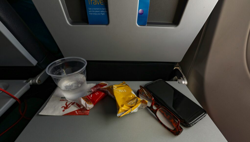 boring airplane food