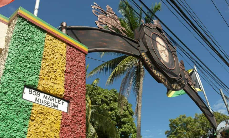 Bob Marley a red green and yellow wall