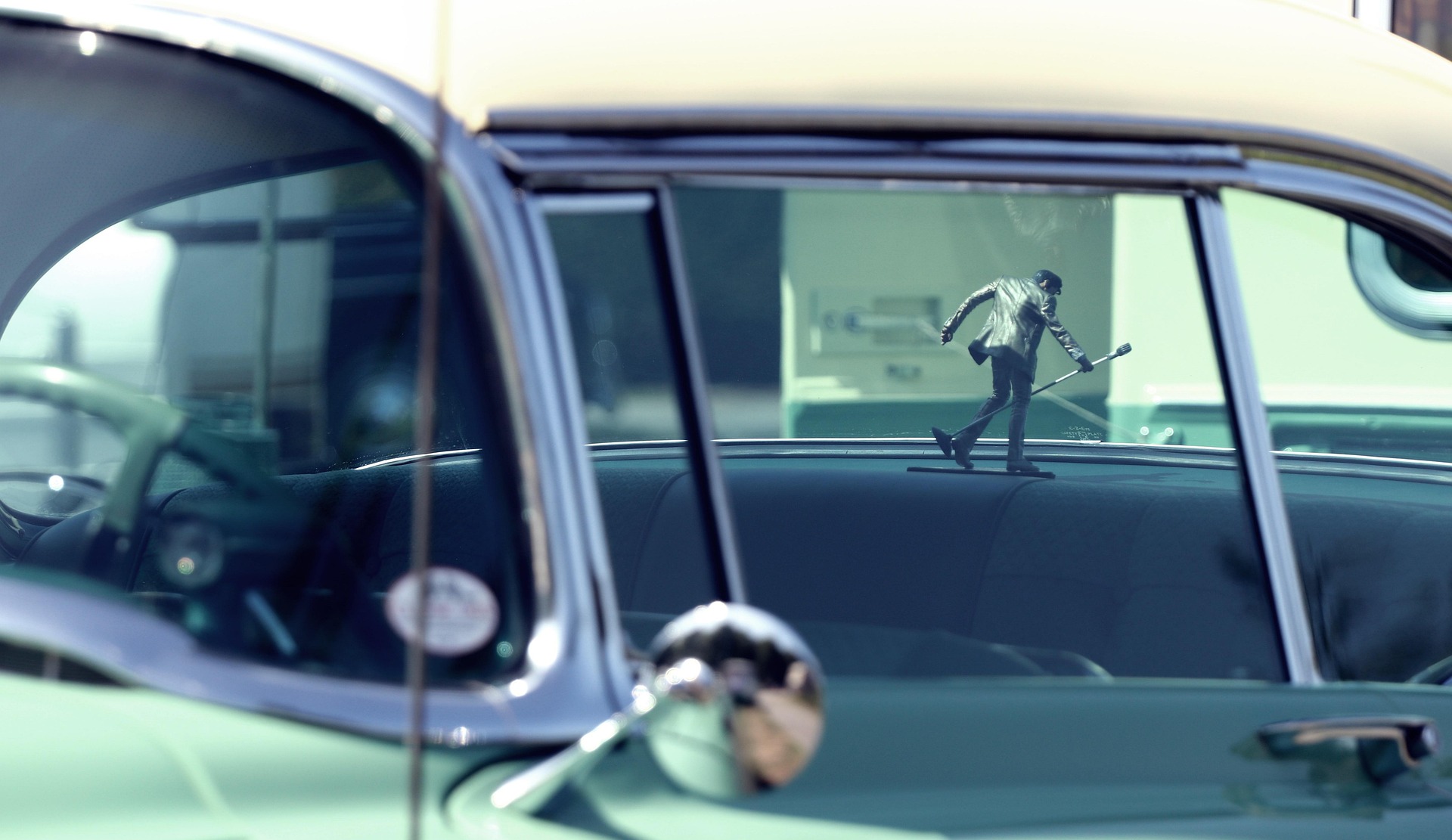 car window 